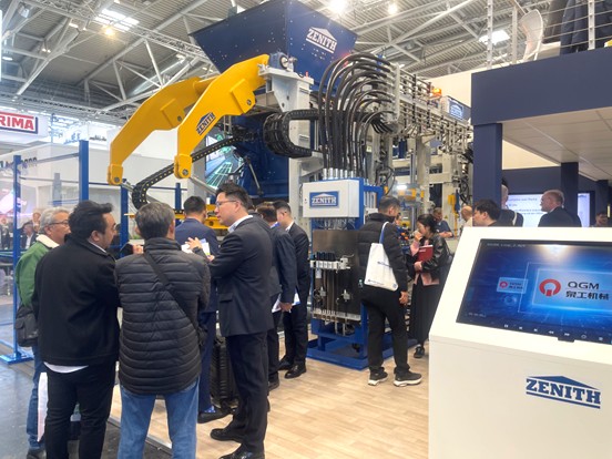 Quangong Co., Ltd. Ag Déanamh Tús Mór ag Shanghai International Waste Management Expo Déantúsaíocht Chliste Cumhachtaíonn Forbairt “Cathair Nialais Dramhaíola”